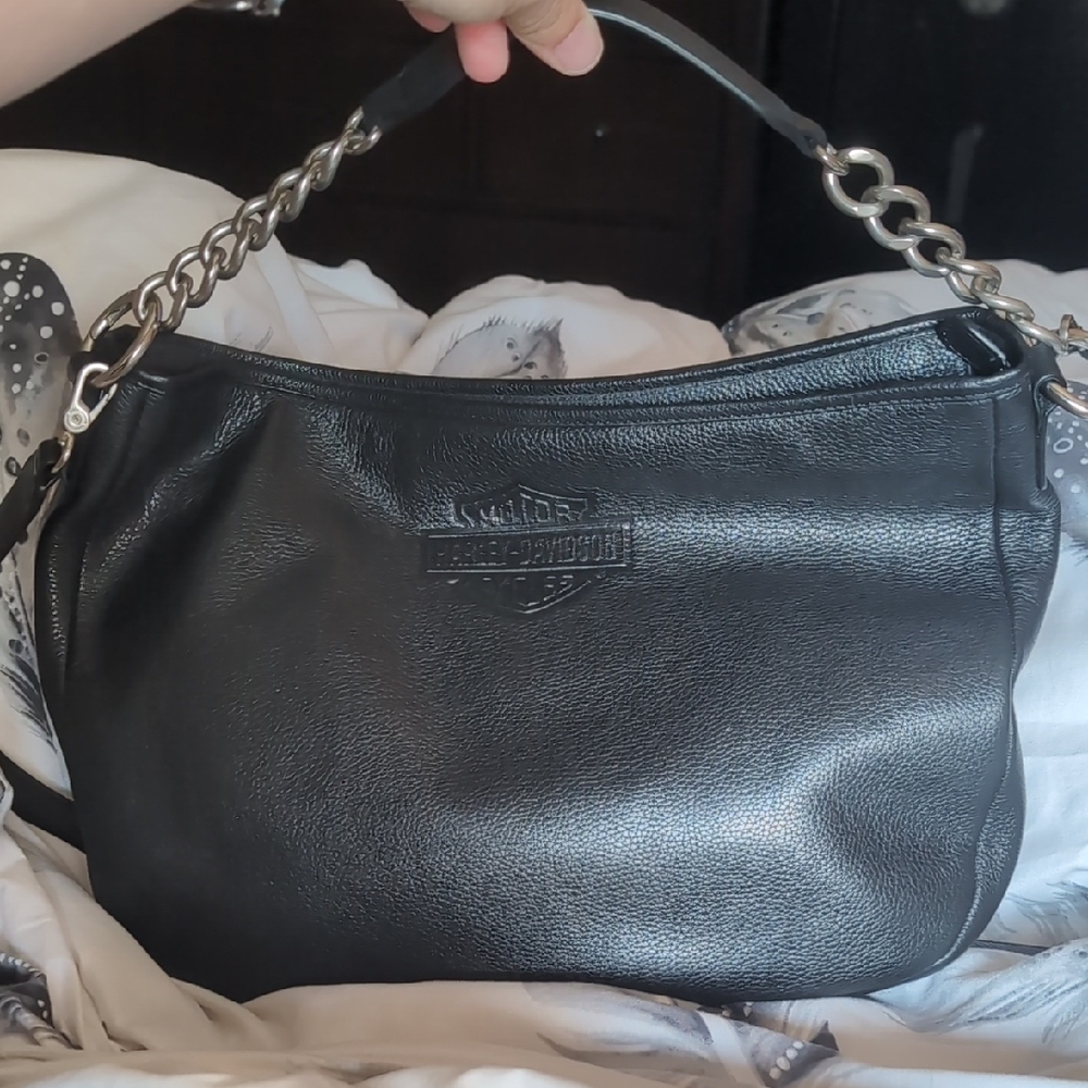 Harley-Davidson Black Leather Shoulder Bag with Chain Strap